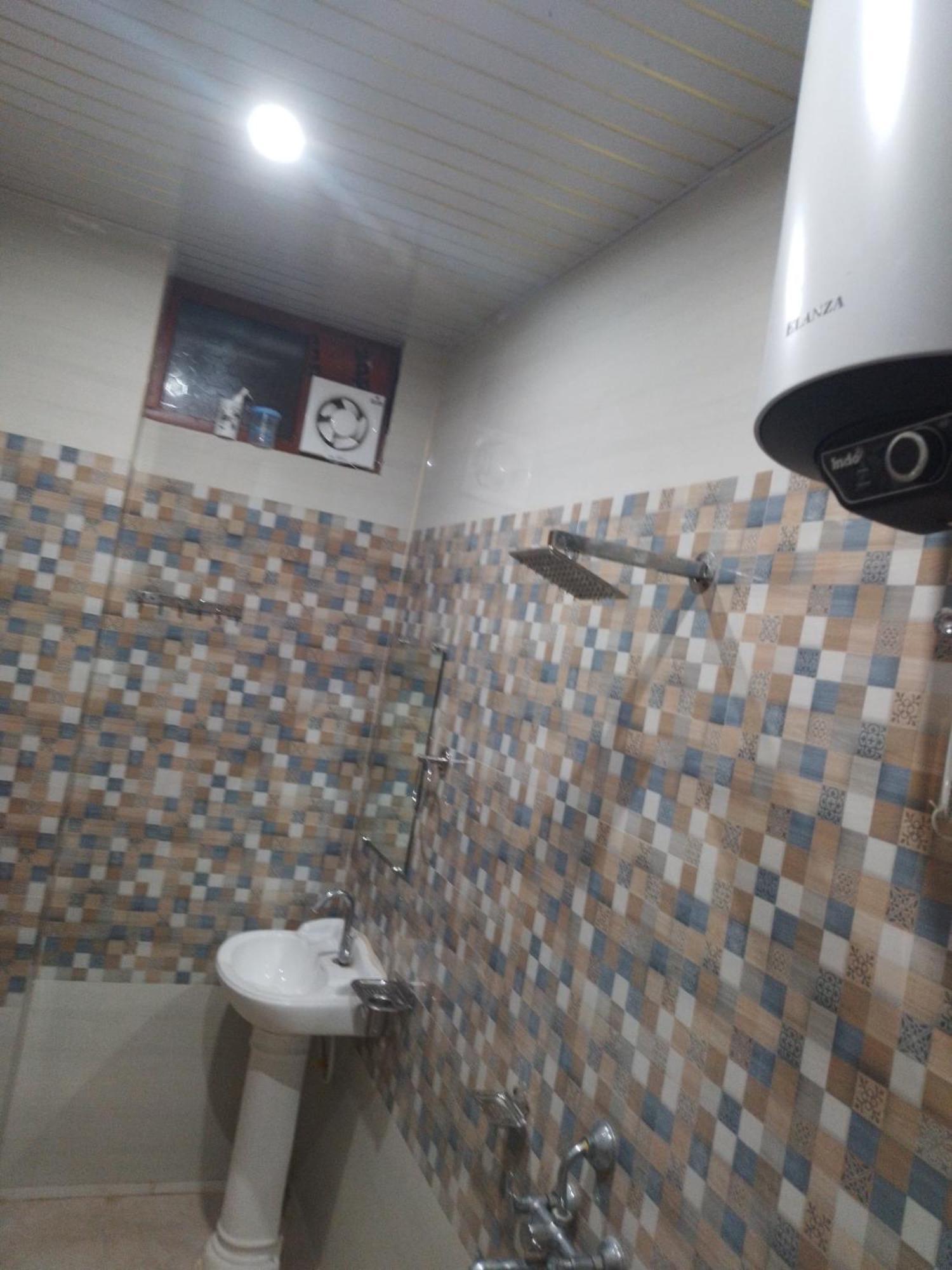 Siyaram Kunj Hotel Ayodhya Esterno foto